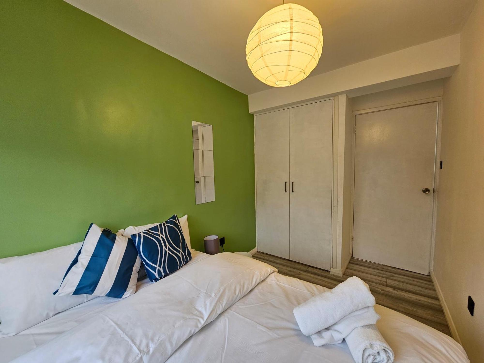 London Mile End Rooms ภายนอก รูปภาพ