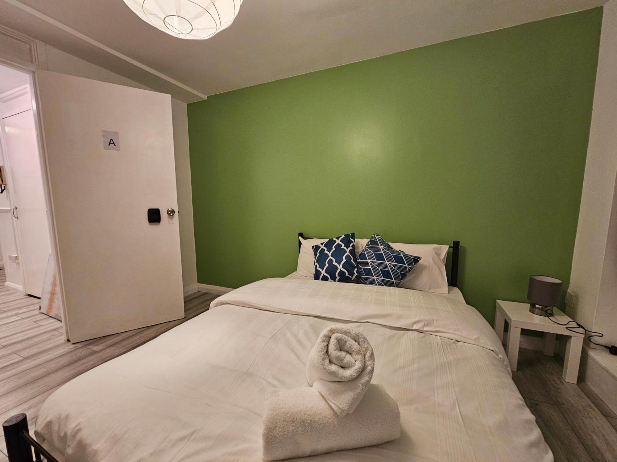 London Mile End Rooms ภายนอก รูปภาพ