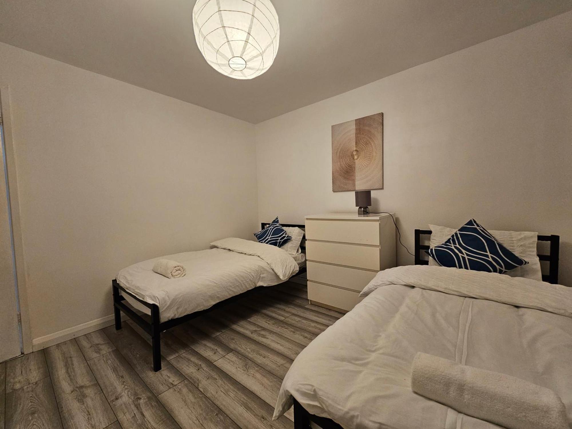 London Mile End Rooms ภายนอก รูปภาพ