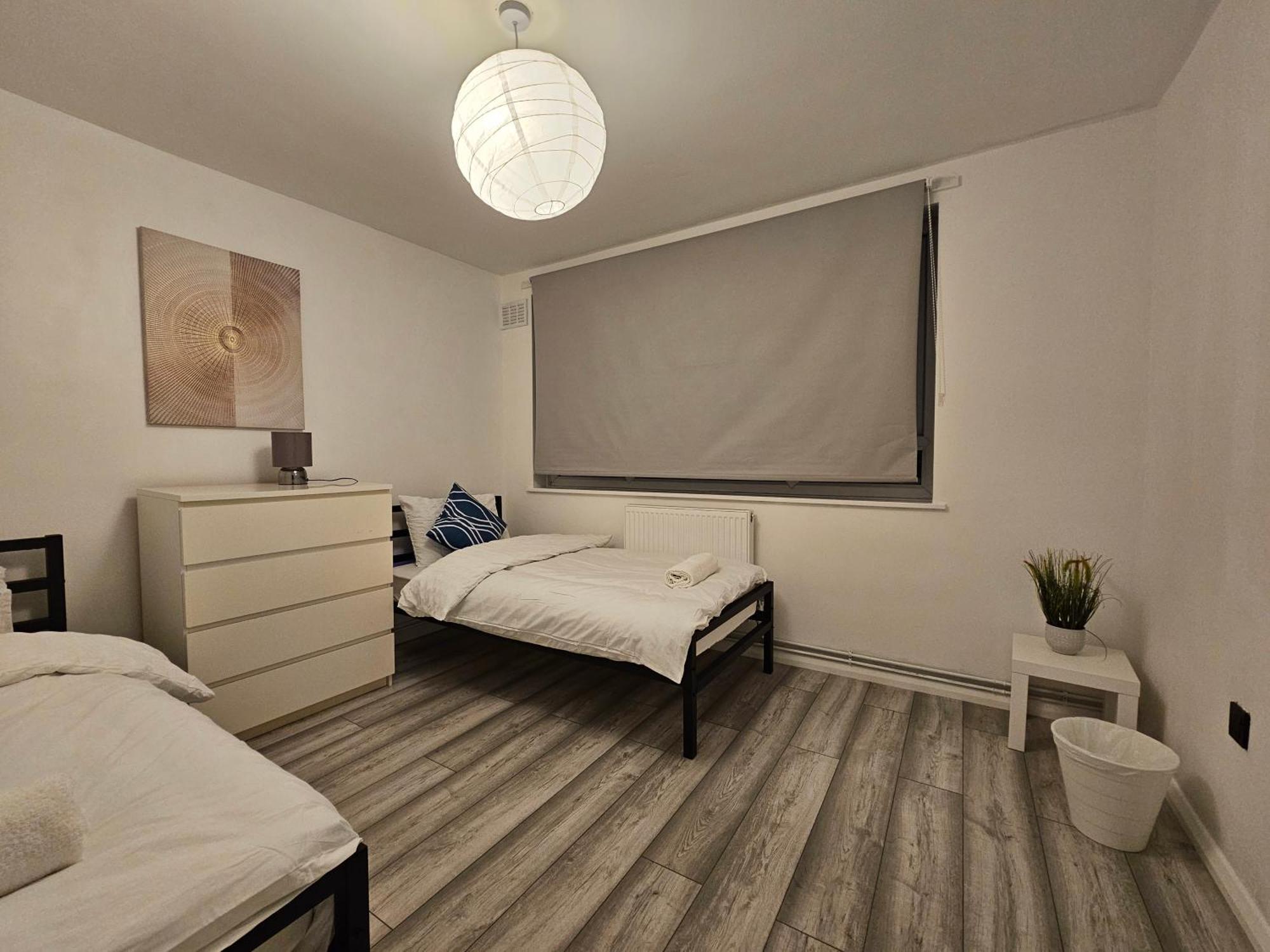 London Mile End Rooms ภายนอก รูปภาพ